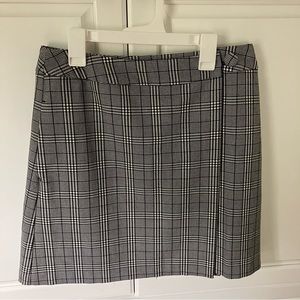 A NEW DAY PLAID SKIRT